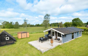 2 Bedroom Nice Home In Hadsund, Hadsund